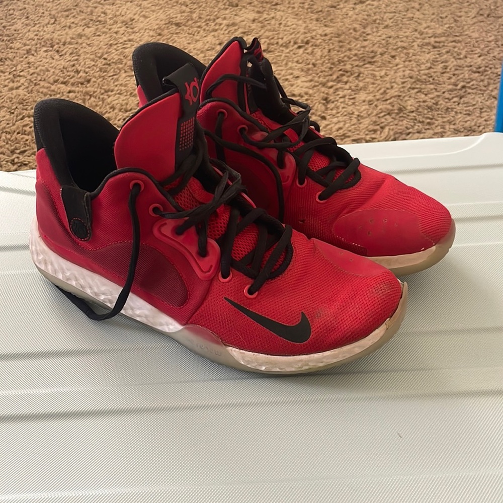 KD Trey 5 Basketball Shoes